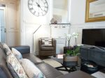 Salon: Sofa & Armchair